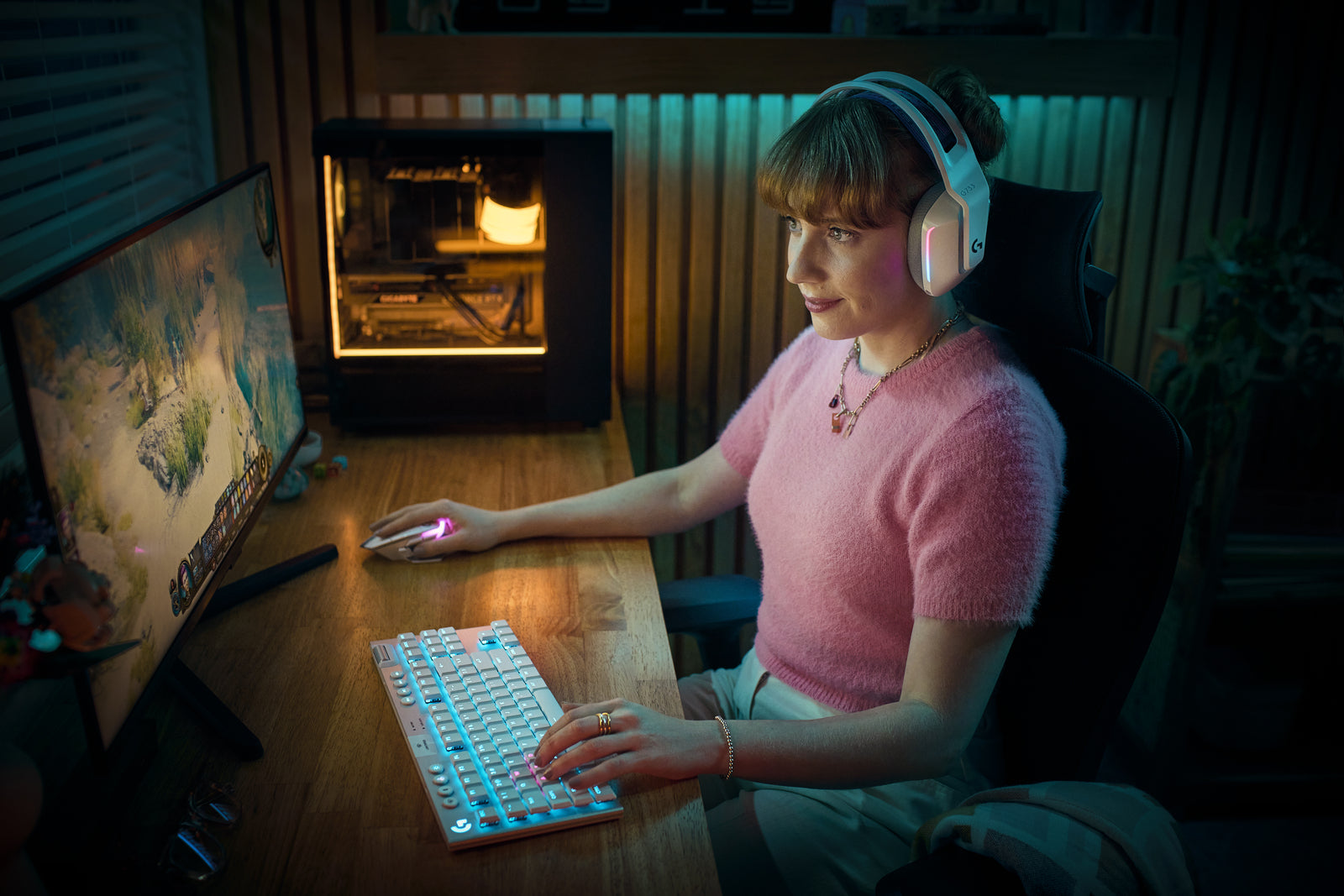 Logitech G915X TKL Wireless Mechanical Gaming Keyboard (Tactile White)