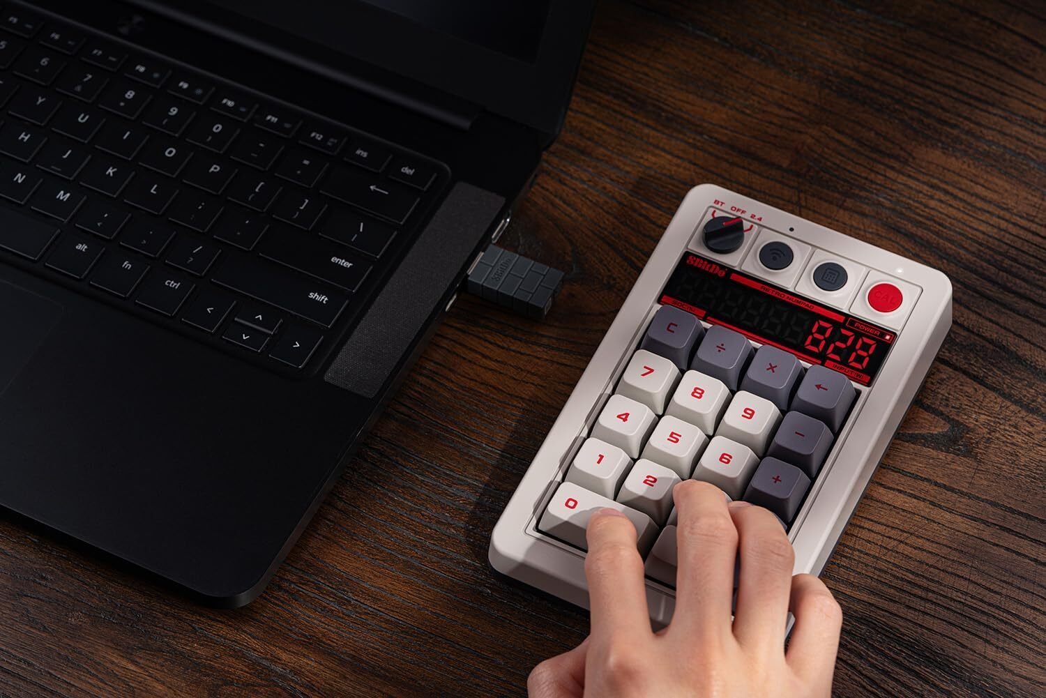 8BitDo Retro 18 Mechanical Numpad - N Edition
